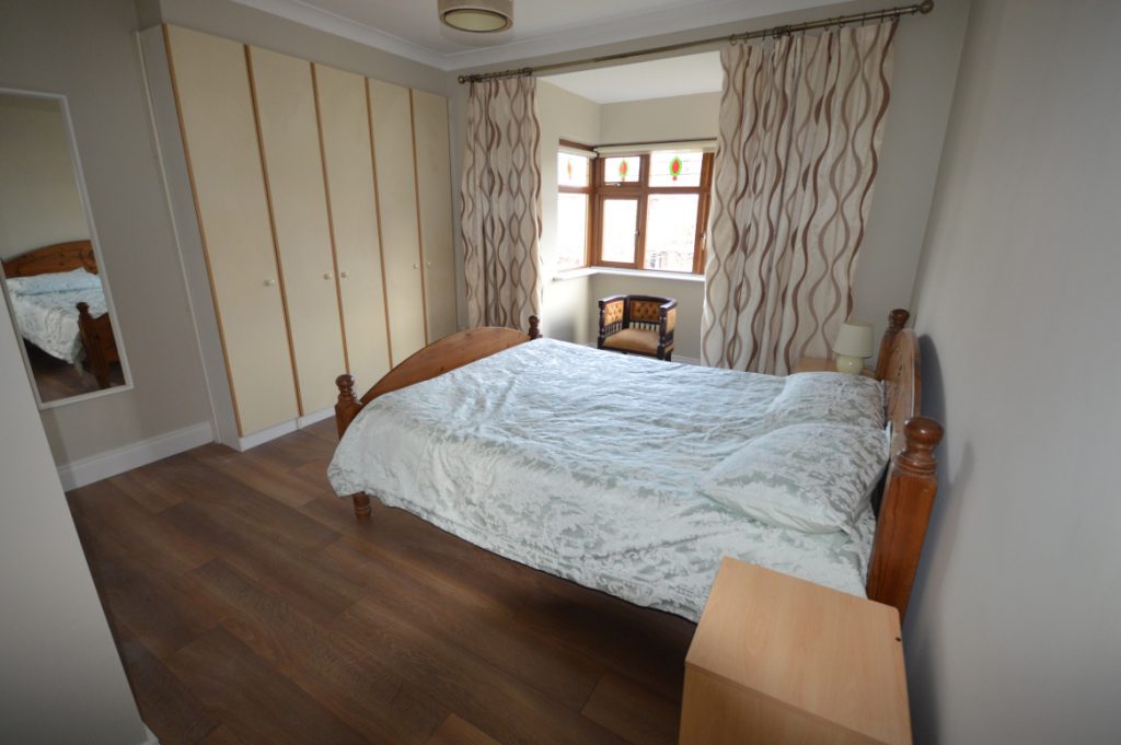 14 Weston Drive, Lucan, Co Dublin SMITH CURLEY Estate Agents/PSRA