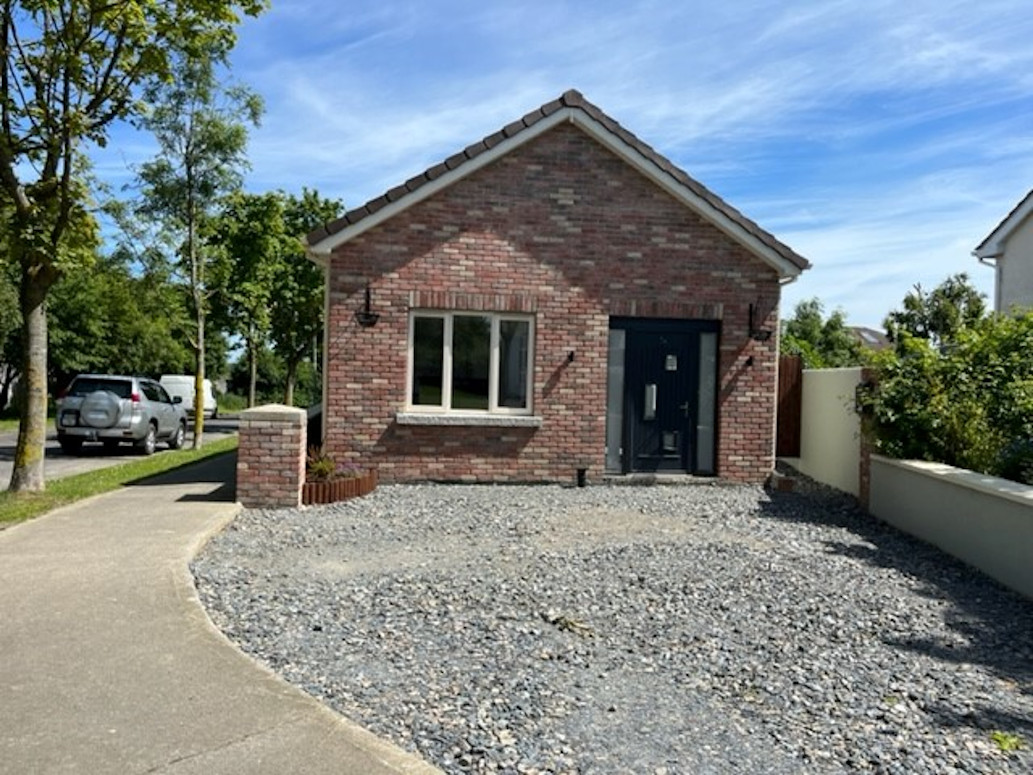 1A Glen Park Road, Palmerstown, Dublin 20 SMITH CURLEY Estate Agents